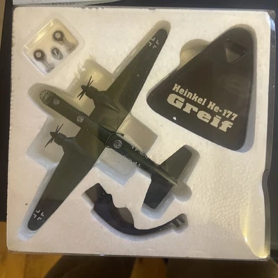 Heinkel HE 177 German Bomber Military Giants Of The Sky Model  - Image 1 of 4