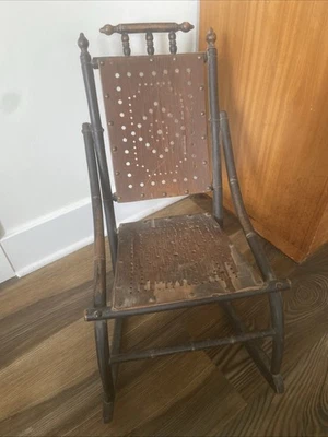 "Mecedora infantil antigua hecha a mano de 100 años + antigua de madera - 24x17"" artesanías". Foto 1 de 4