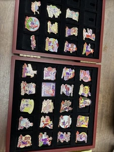 The Red Hat Society HUGE Pin Collection And Case 31 Pins!! (B-10) - Picture 1 of 6