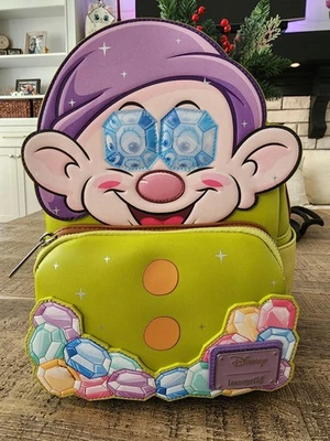 Mini mochila Loungefly Snow White Diamond Dopey exclusiva de Amazon nueva con etiquetas  Foto 1 de 4