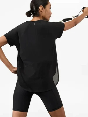 NWT Athleta Ultimate Craft Tee SMALL Black Quick Dry Mesh Ventilation Relaxed - Image 1 of 4