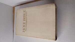 Holy Bible New International Version 1988 Eighth Printing Zondervan - Picture 1 of 6