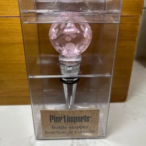 New Pier 1 Imports Bottle Wine Stopper Pink Glass Dice Casino Night Bar Decor - Picture 1 of 10