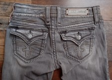 ROCK REVIVAL CELINE SZ 28 (29W×21L) STRETCH EMBROIDERED POCKETS GRAY CAPRIS EUC 