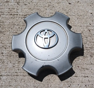 Toyota Tundra  Sequoia center cap, 2003-2006, part # S303-10 02 - Image 1 of 3