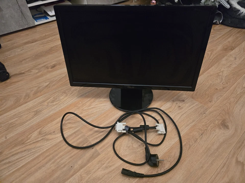 Flachbildmonitor  ASUS VE228TR – Full HD | In Top Zustand - Bild 1 von 2