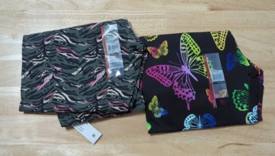 2 For $20 No Boundaries Ankle Leggings Animal & Butterflies Print Medium (7-9) - Imagem 1 de 4