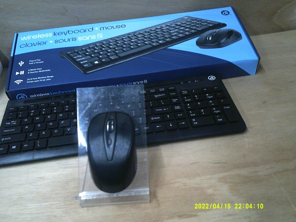 Logitech Wireless Keyboard and Mouse Combo (920-008971) - Image 1 of 1