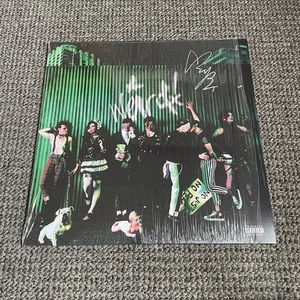 Yungblud – Weird! Vinyl Record SIGNED Night Time Edition BLACK 2020 - Picture 1 of 4