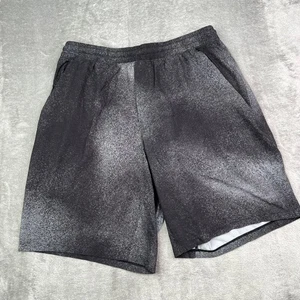 Lululemon Shorts Herren Large schwarz abstrakt Lizenz zum Trainieren 9" gefüttert sportlich - Bild 1 von 10