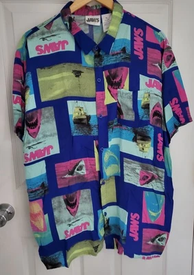 JAWS Short Sleeve Casual Hawaiian Style 100% Rayon Shirt Button Up Men's XL - Image 1 of 4