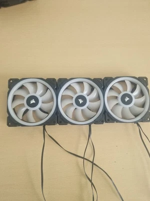 Corsair LL120 RGB 120mm Fan 3-pack (CO-9050072-WW) - Bild 1 von 2