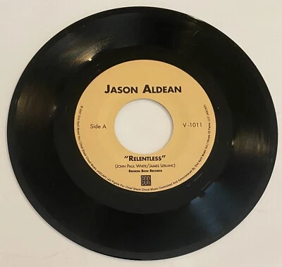 Jason Aldean " Relentless / Hick Town "  45 vinyl record Foto 1 de 2