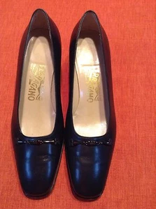 Atemberaubende schwarze klassische Lederpumps Salvatore Ferragamo einmal getragen Größe 6,5 - Bild 1 von 6