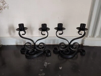 Paire de bougeoirs en métal noir - Photo 1/4