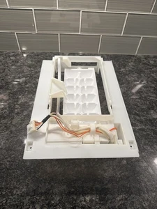 Refrigerador LG LFX29927ST/01 PARTE cajón inferior máquina de hielo AEQ72909602 - Imagen 1 de 6