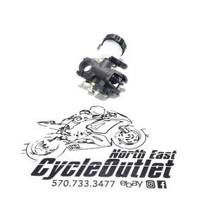 2025 11-25 SUZUKI GSXR600 GSXR750 OEM FRONT BRAKE MASTER CYLINDER *NICE - Picture 1 of 15