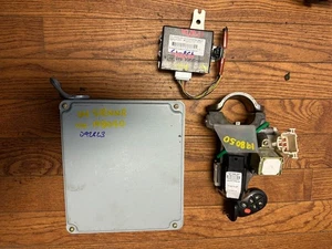 2004 TOYOTA SIENNA OEM Engine Computer ECM 08093 Ignition Immobilizer Module Key - Picture 1 of 12