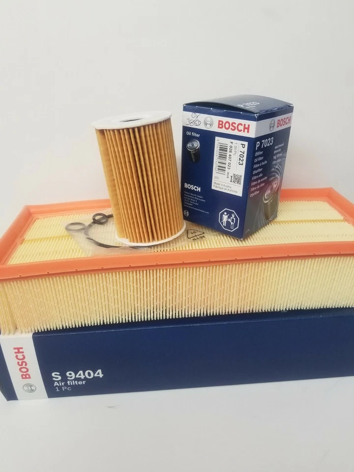 VW Passat B7 2.0 TDi 1968cc Genuine Bosch Oil Air Filter Service Kit  2010-2014 - Image 1 of 1