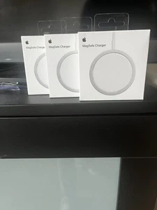 Original Magsafe apple Charger - Photo 1 sur 3