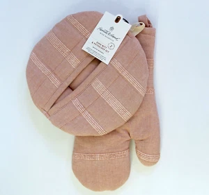 Hearth & Hand w/ Magnolia 2Pc Textured Stripes Gingham Blush Oven Mitt Potholder - Picture 1 of 3