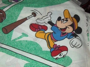 SOLO lenzuolo piatto sportivo Topolino e Amici - doppio - Foto 1 di 1