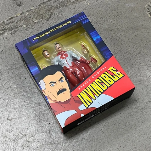JAN211962-002: Invincible 7 Inch Action Figure Select Series 1 - Omni-Man Cover