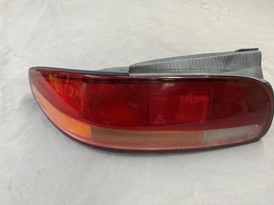 1995 Toyota Celica conversível cupê motorista lateral esquerda lanterna traseira conjunto. Fabricante de equipamento original - Imagem 1 de 4