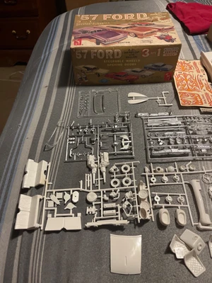 Amt 57 ford fairlane original unbuilt - Image 1 of 3