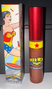 MAC SECRET IDENTITY LIPGLASS~WONDER WOMAN COLLECTION - Picture 1 of 4