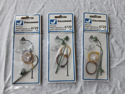 Viessmann 6729 H0 3 x Bogen-Gaslaterne grün LED warmweiß 80 mm hoch - Bild 1 von 3