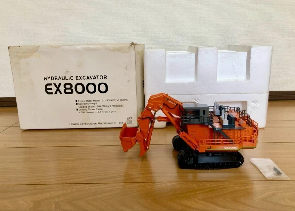 Hitachi EX8000-6 Ultra Large Hydraulic Excavator 1/87 Scale Diecast Model japan - Image 1 of 1