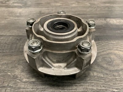 Llanta trasera Honda CB900F 919 Hornet CBR900RR OEM buje piñón brida accionada Foto 1 de 4