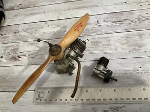 ORIGINAL VINTAGE RC AIRPLANE ENGINE PAIR TORPEDO AND AMF WEN MAC - Picture 1 of 10