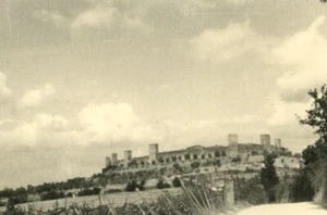 Italy Monteriggioni Towers Panorama Old Amateur Photo snapshot 1962 - Picture 1 of 3