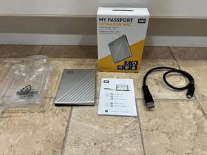 WD My Passport Ultra for Mac 2TB External USB-C Portable Hard Drive Silver - Afbeelding 1 van 10