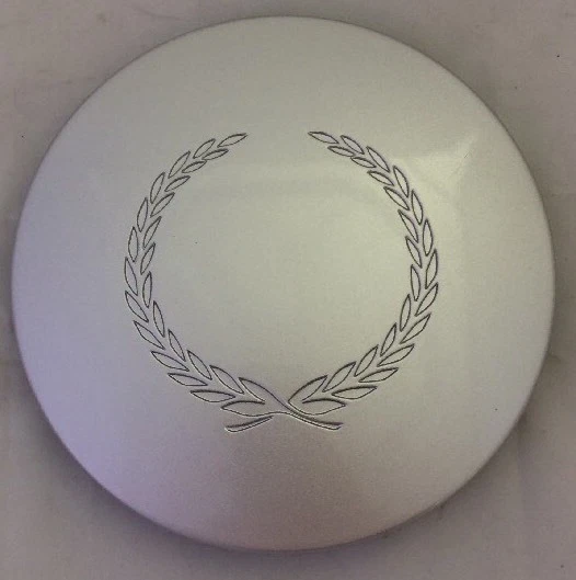 Nova tampa de cubo central de roda CADILLAC ELDORADO SEVILLE DEVILLE DTS PRATA - Imagem 1 de 1