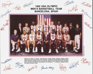 1992 Olympics USA Dream Team Men's Basketball 8 X 10 Photo •Facsimile Autographs - Picture 1 of 3