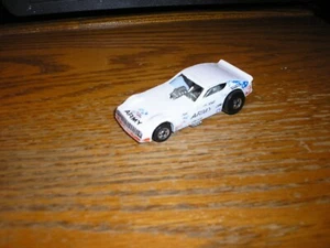 Vintage 1977 HOT WHEELS DON PRUDHOMME SNAKE ARMY FUNNY CAR Blackwall Free SHIP - Picture 1 of 6