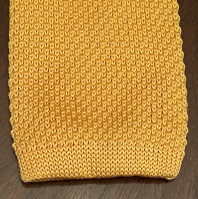 Burma Bibas Knitted Gold Hand Made 100% Polyester Men’s Neck Tie Made In China - Image 1 of 4