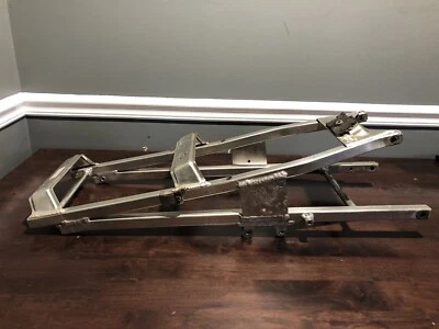 1995 Honda Cbr 900rr Subframe(OEM)(Thread Inserts Not Welded Into Place But Work — 第 1/4 张图片