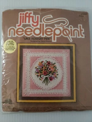 Nosegay de encaje vintage Jiffy punta de aguja rosa #5237 5x5: hermoso ramo floral  Foto 1 de 4