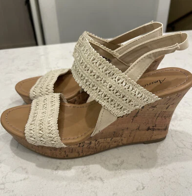 American Eagle Fabric Wedge Size 9 Shoe Sandals ￼￼ Beige - Image 1 of 4