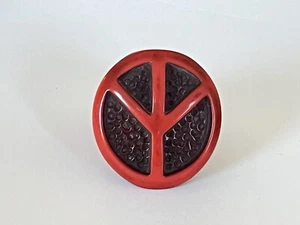 ANELLO INSEGNA PACE vintage!! FAVOLOSO ANELLO 3D!!celluloide rossa - Foto 1 di 6