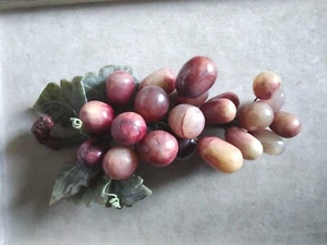 Scultura Di Frutta In Giada rossa - Foto 1 di 1