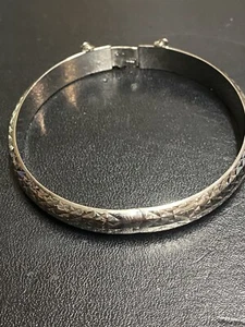 Sterling silver bangle Canada - Picture 1 of 4