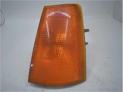 Rechts Blinker Gebraucht OPEL KADETT III Phase 1 - 1.6i 81 PS - - Bild 1 von 4