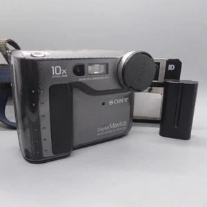 Sony Digital Camera Mavica MVC-FD73 0.4MP Floppy Disk Silver Tested - Picture 1 of 8