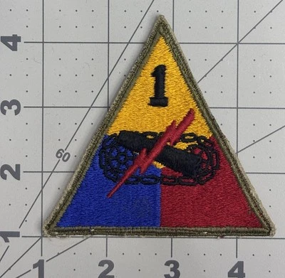 Off Uniform WW 2 1st Armored Division Patch Inv# K7887 - Image 1 of 2