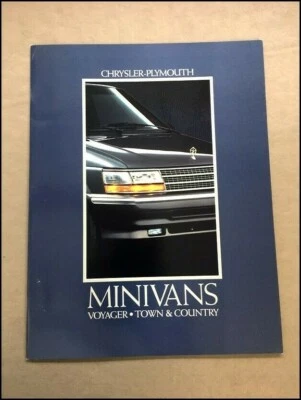 1992 Chrysler Town & Country Plymouth Voyager Car Sales Brochure Catalog Foto 1 de 4
